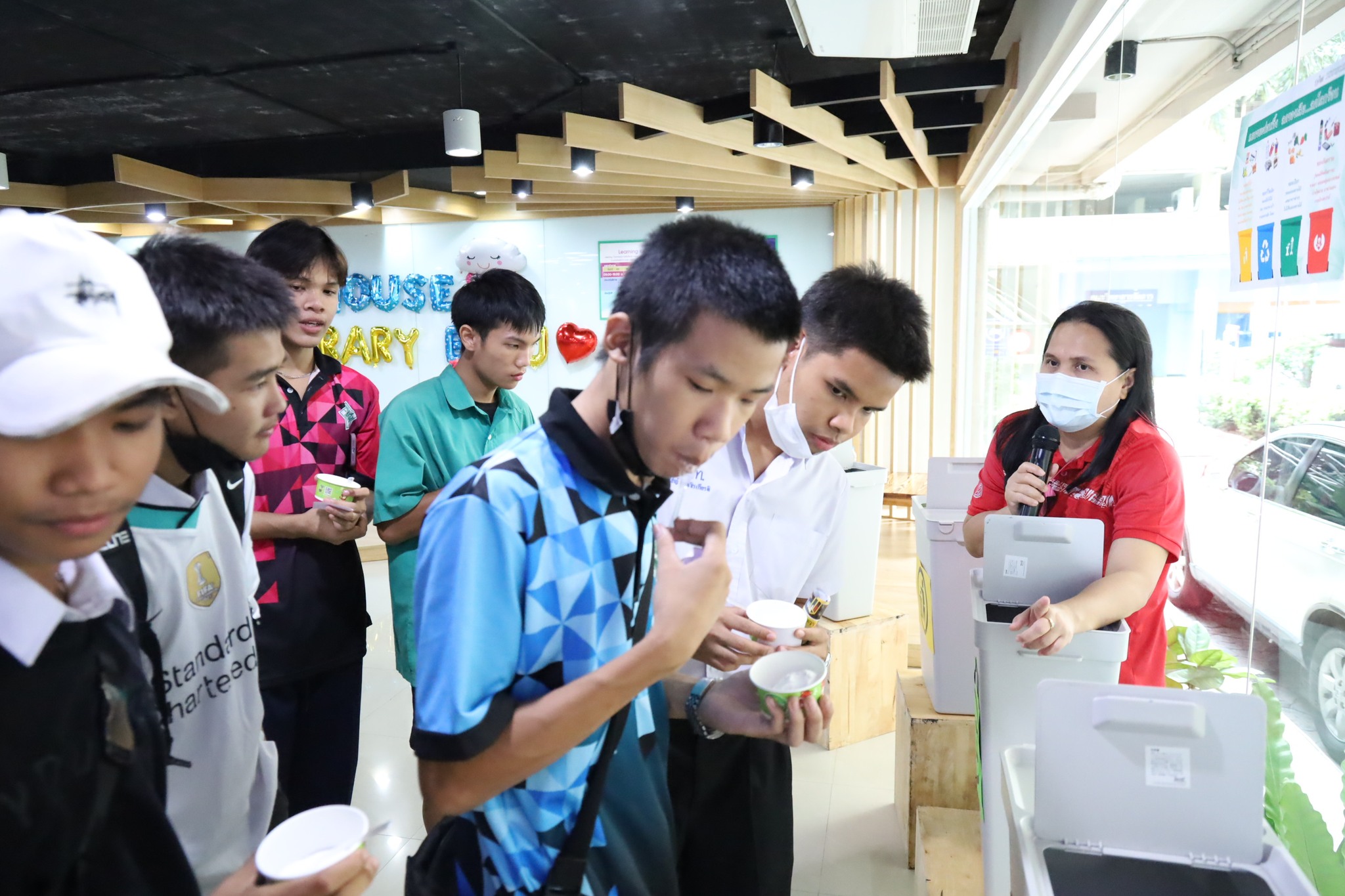 กิจกรรมคัดแยกขยะ #greenlibrary