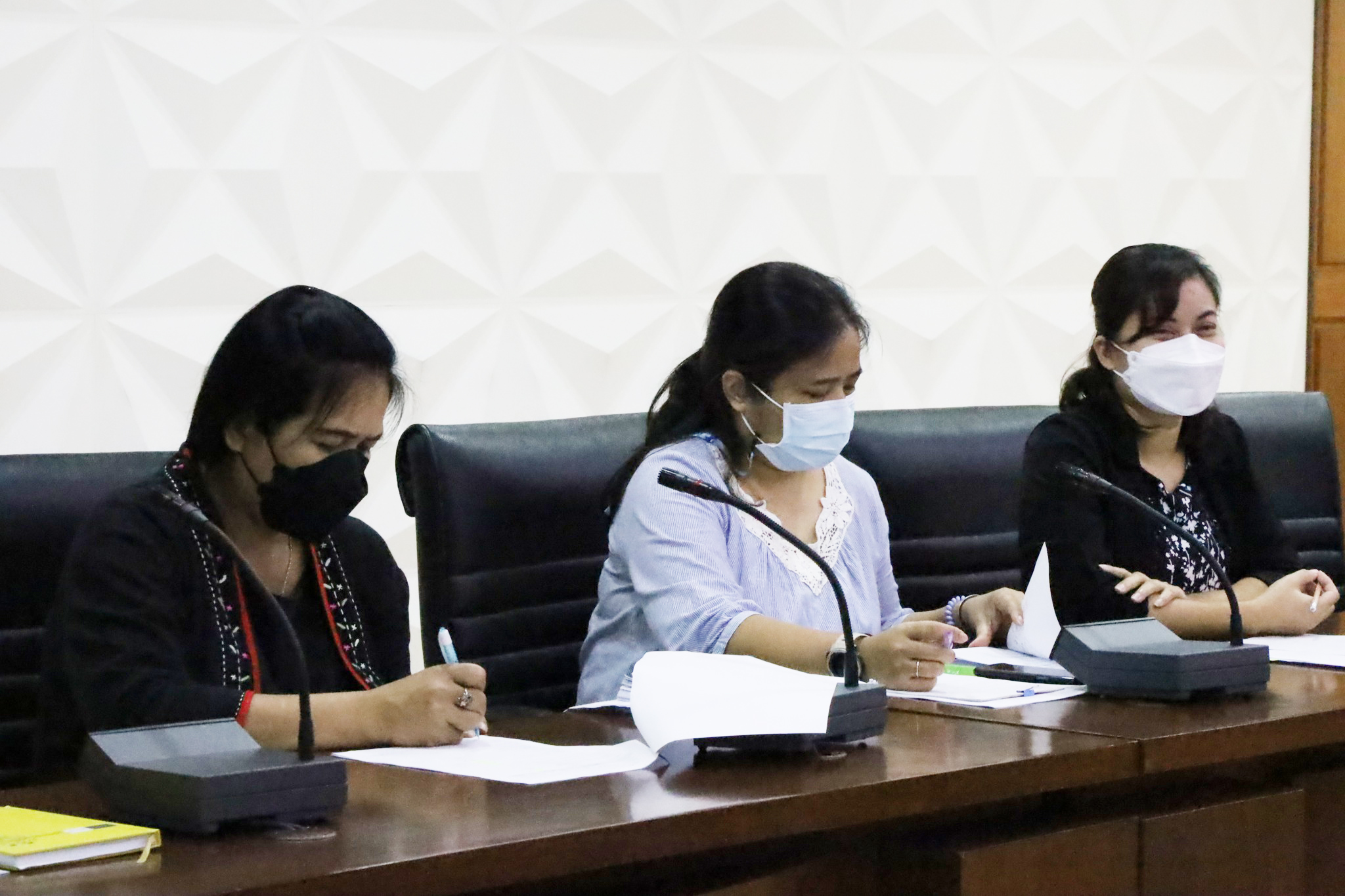 ประชุมเพื่อจัดหมวดผู้รับผิดชอบตามเกณฑ์ห้องสมุดสีเขียว Green Library