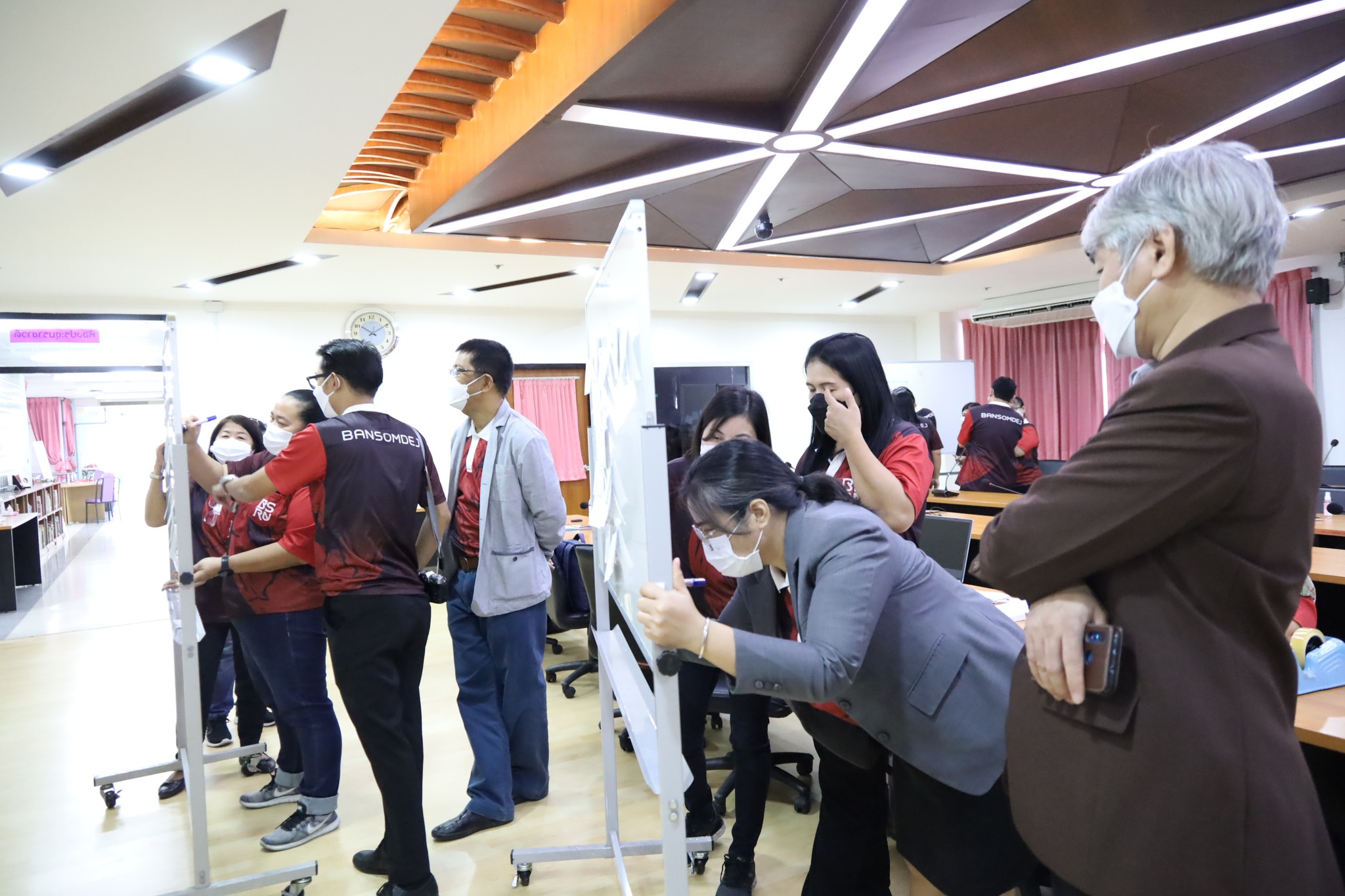การแลกเปลี่ยนเรียนรู้การจัดการห้องสมุดสีเขียว (Green Library) #greenlibray #greenbsru