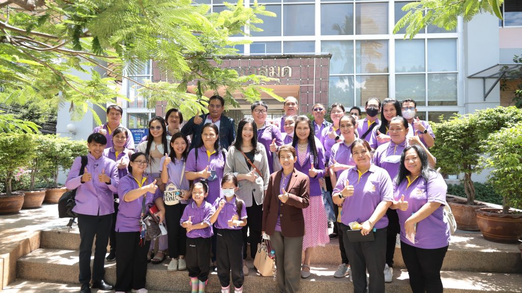 ศึกษาดูงานห้องสมุดสีเขียว #greenlibrary