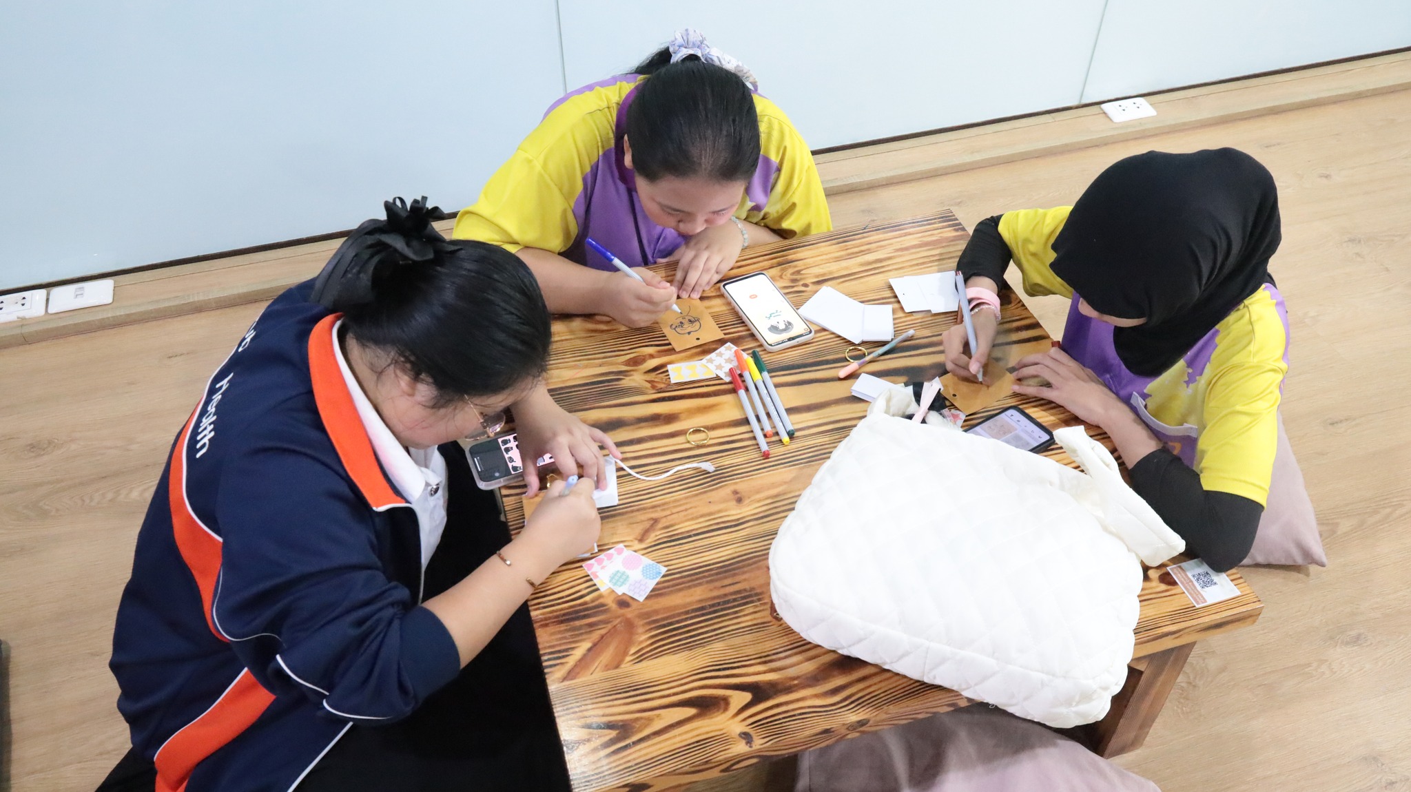 กิจกรรม สมุดโน้ต HANDMADE รักษ์โลก #greenlibrary