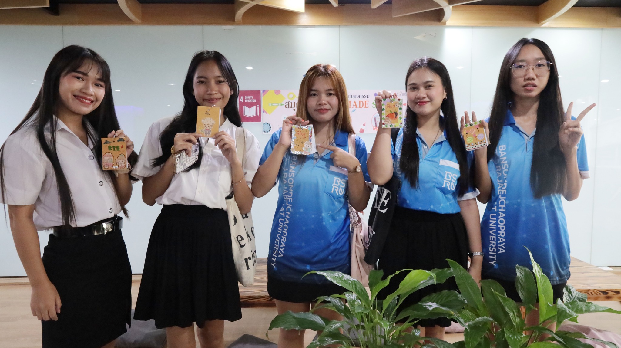 กิจกรรม สมุดโน้ต HANDMADE รักษ์โลก #greenlibrary