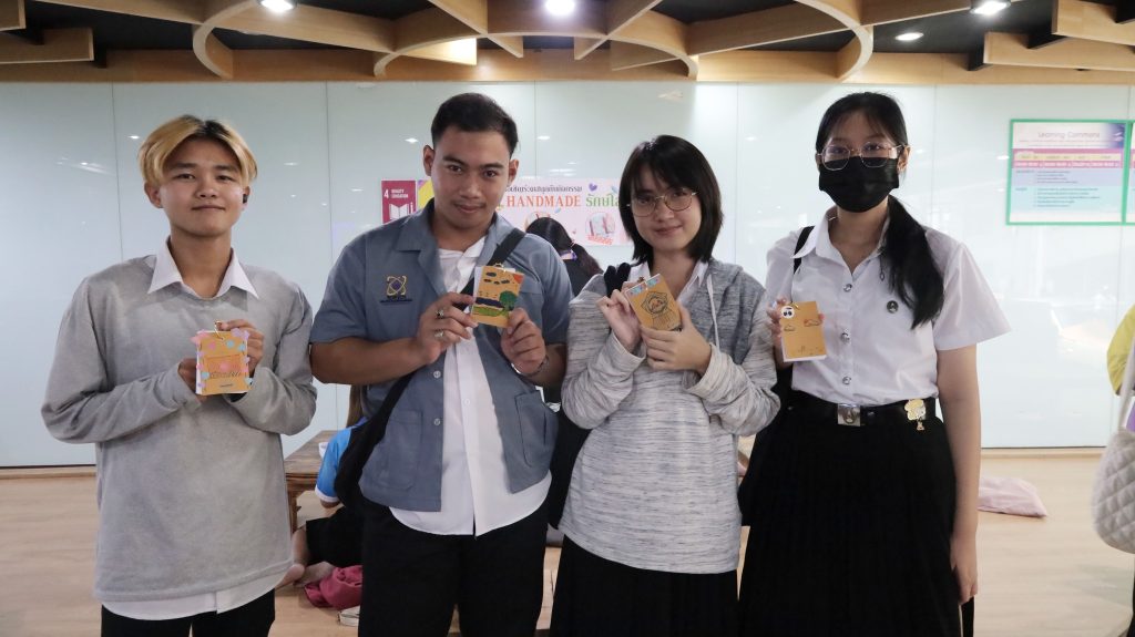 กิจกรรม สมุดโน้ต HANDMADE รักษ์โลก #greenlibrary