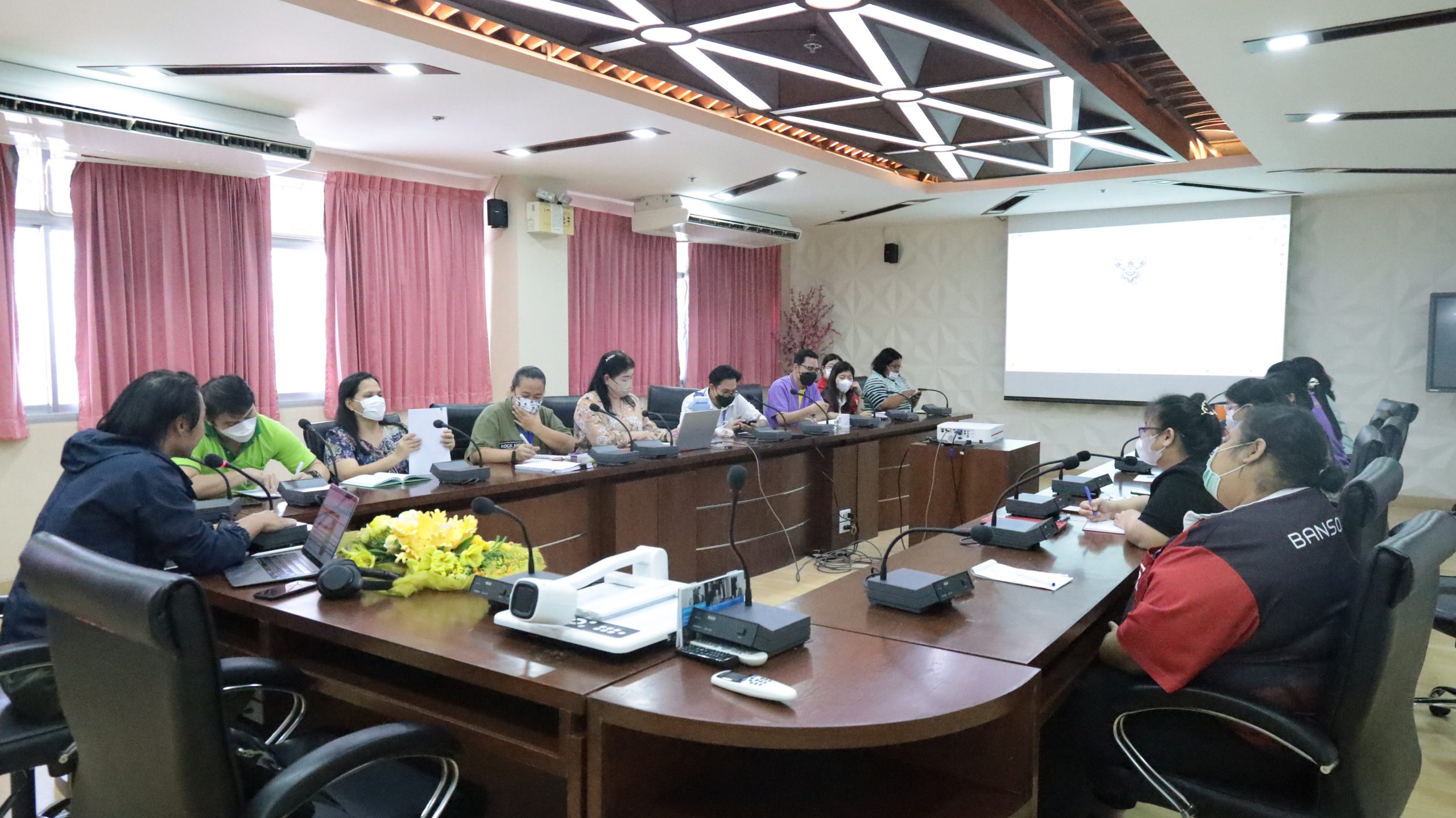 ประชุมเพื่อจัดหมวดผู้รับผิดชอบตามเกณฑ์ห้องสมุดสีเขียว Green Library#greenlibrary
