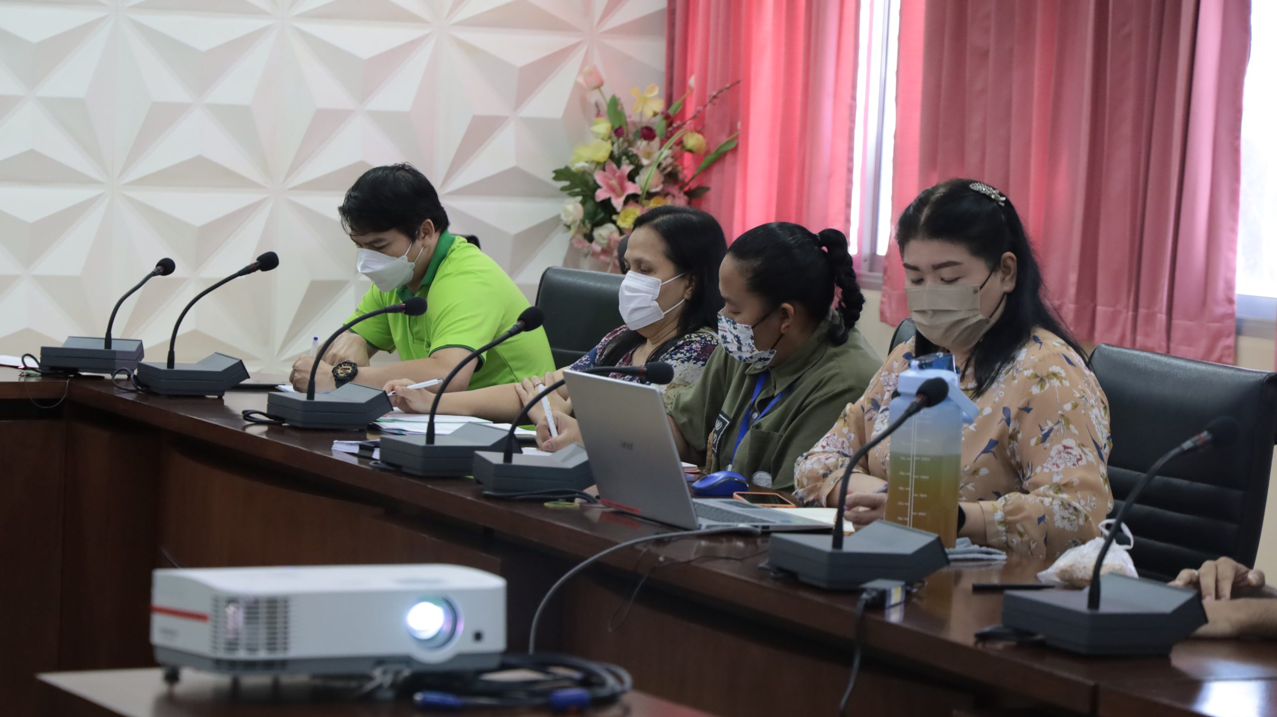 ประชุมเพื่อจัดหมวดผู้รับผิดชอบตามเกณฑ์ห้องสมุดสีเขียว Green Library#greenlibrary
