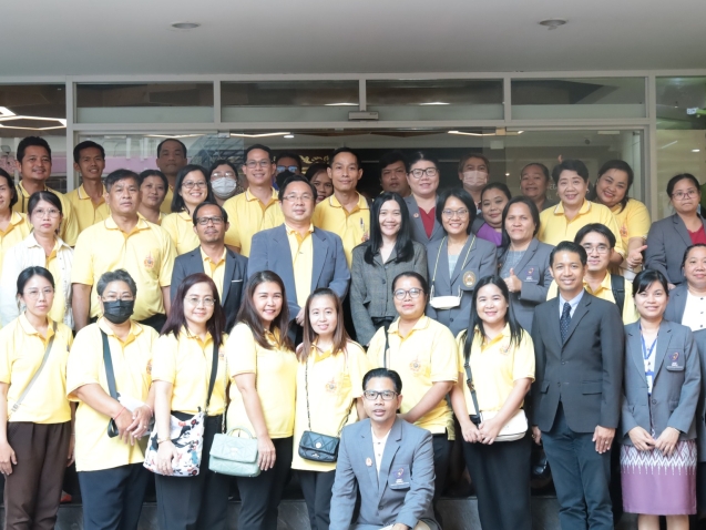 คณะผู้บริหารและบุคลากร สำนักวิทยบริการและเทคโนโลยีสารสนเทศ มหาวิทยาลัยราชภัฏอุตรดิตถ์ เข้าศึกษาดูงาน#greenlibrary