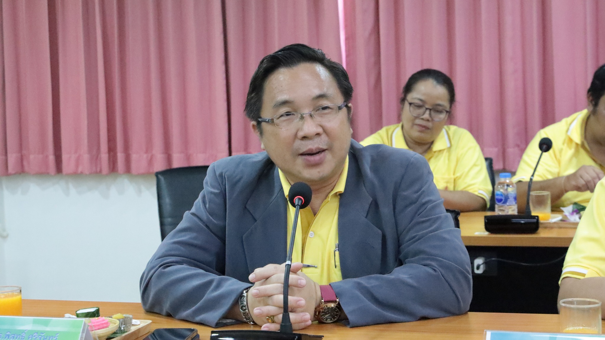 คณะผู้บริหารและบุคลากร สำนักวิทยบริการและเทคโนโลยีสารสนเทศ มหาวิทยาลัยราชภัฏอุตรดิตถ์ เข้าศึกษาดูงาน