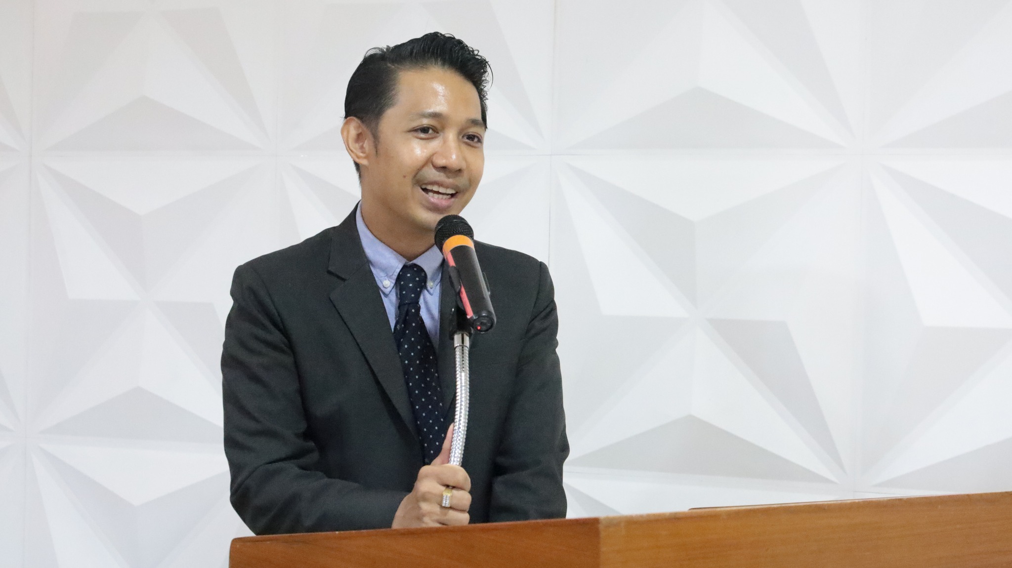 คณะผู้บริหารและบุคลากร สำนักวิทยบริการและเทคโนโลยีสารสนเทศ มหาวิทยาลัยราชภัฏอุตรดิตถ์ เข้าศึกษาดูงาน#greenlibrary