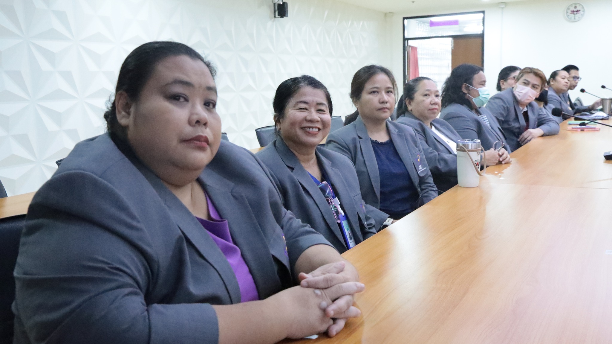 คณะผู้บริหารและบุคลากร สำนักวิทยบริการและเทคโนโลยีสารสนเทศ มหาวิทยาลัยราชภัฏอุตรดิตถ์ เข้าศึกษาดูงาน