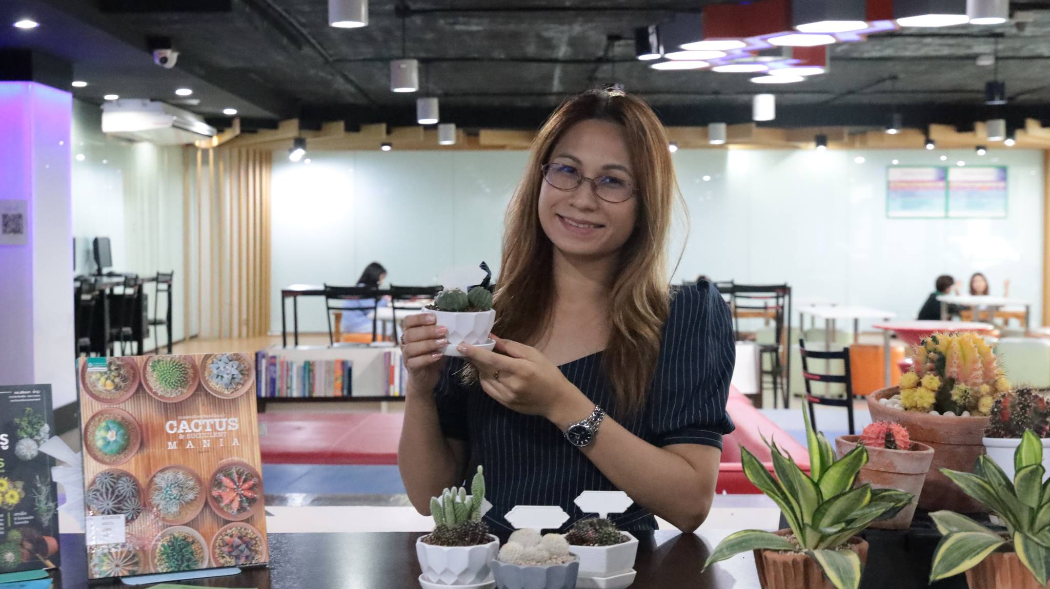 กิจกรรม Green Corner ปลูกต้นไม้ ปลูกใจรักษ์สิ่งแวดล้อม#greenlibrary
