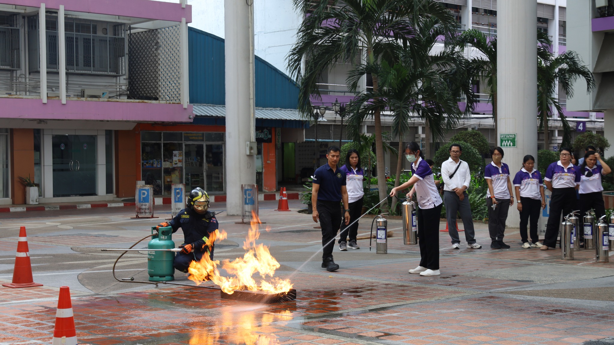โครงการฝึกอบรมเชิงปฏิบัติการ เตรียมพร้อมต่อสภาวะฉุกเฉิน “การซ้อมอพยพหนีไฟและการเอาตัวรอดจากแผ่นดินไหว#greenlibrary